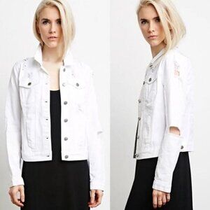 NWT Forever 21 White Denim Jean Trucker Jacket Destroyed Distressed Sz M